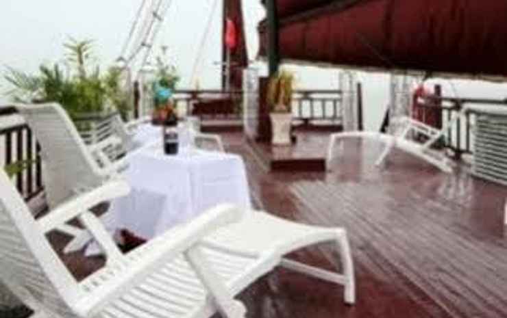Халонг: Halong Dolphin Cruise