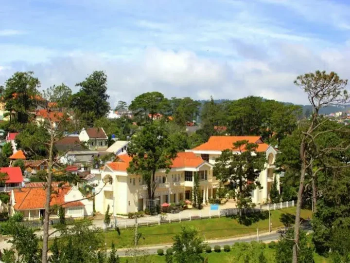 Далат: Thong Do Hotel