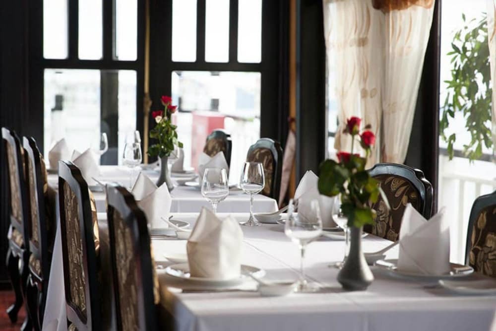Халонг: Bellezza Boutique Cruises