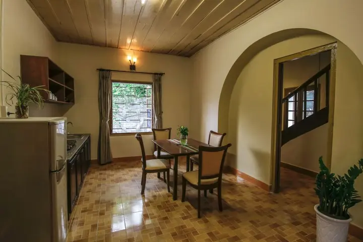 Далат: Dalat Train Villa