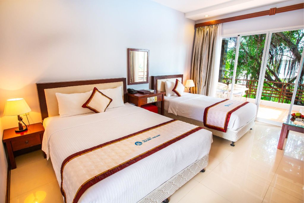 Hoa Binh Phu Quoc Hotel — фото 1