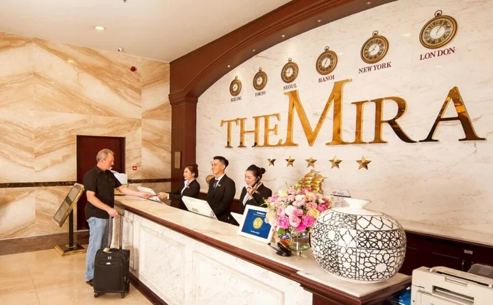 Тхузаумот: The Mira Hotel