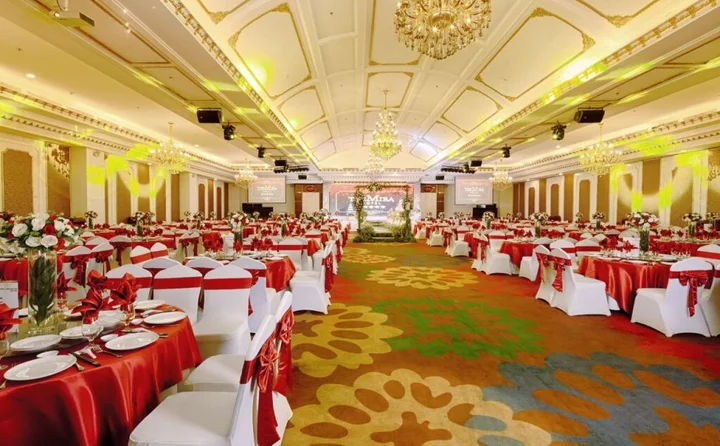 Тхузаумот: The Mira Hotel