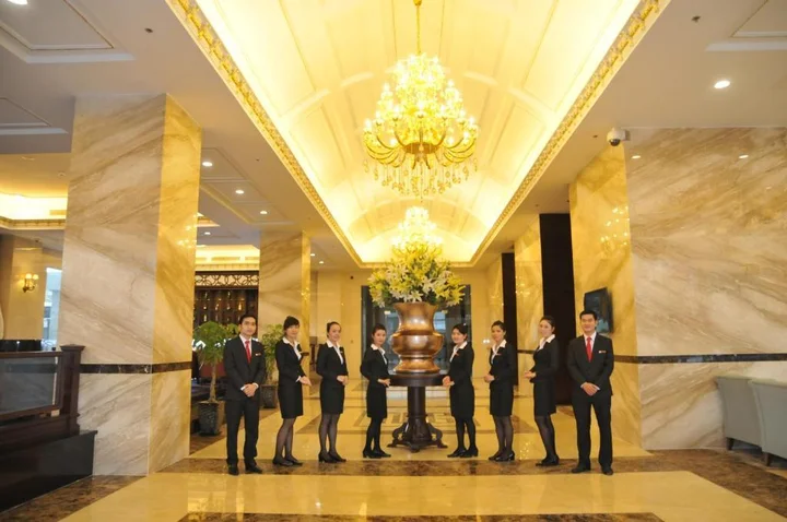 Тхузаумот: The Mira Hotel