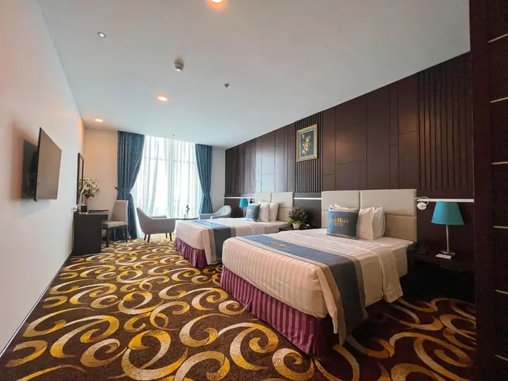 Тхузаумот: The Mira Hotel