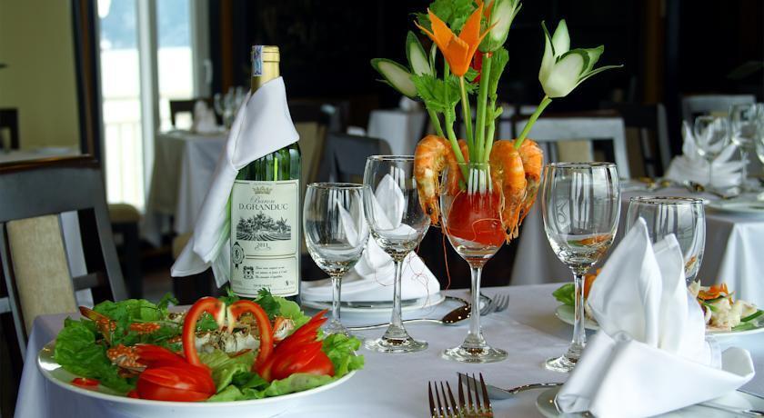 Халонг: LAzalee Cruise Halong