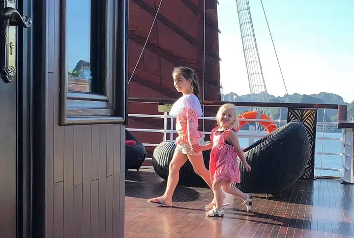 Халонг: V'Spirit Cruises