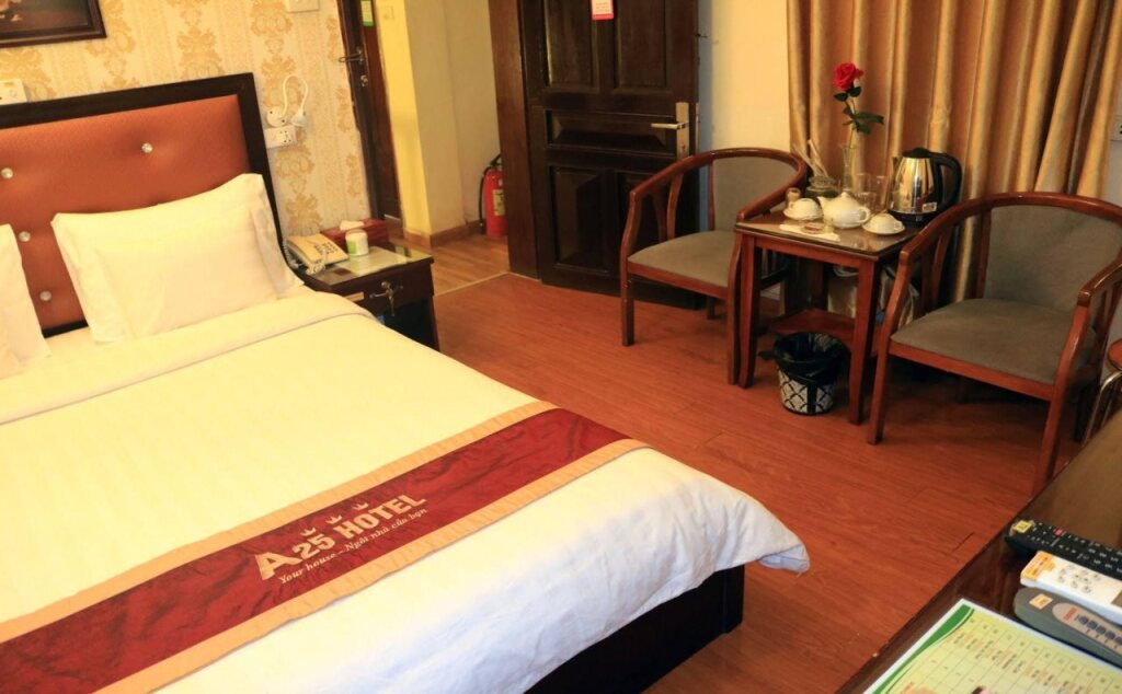Ханой: A25 Hotel 01 Nghia Tan