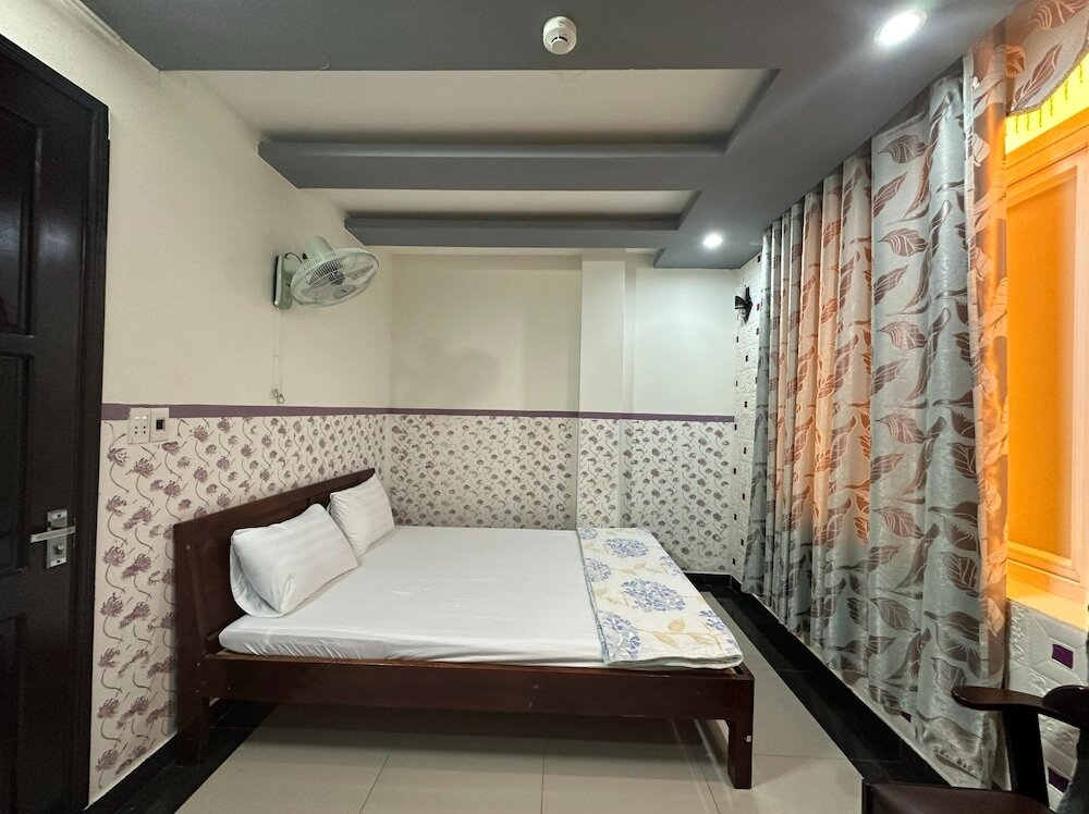 Дананг: New Day Hotel