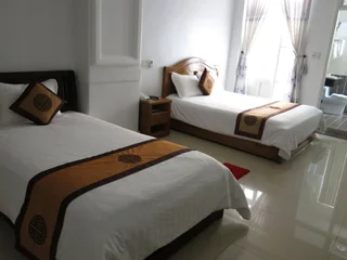 Хюэ: Tulip Hotel
