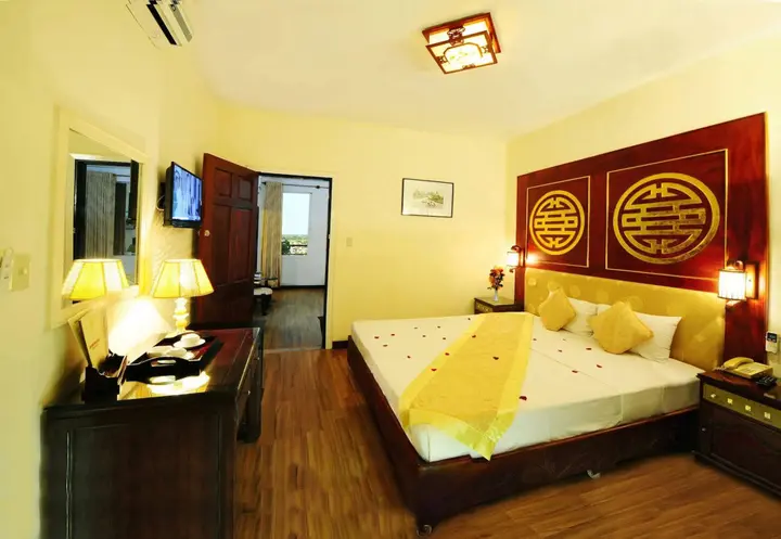 Хюэ: Thanh Lich Royal Boutique Hotel