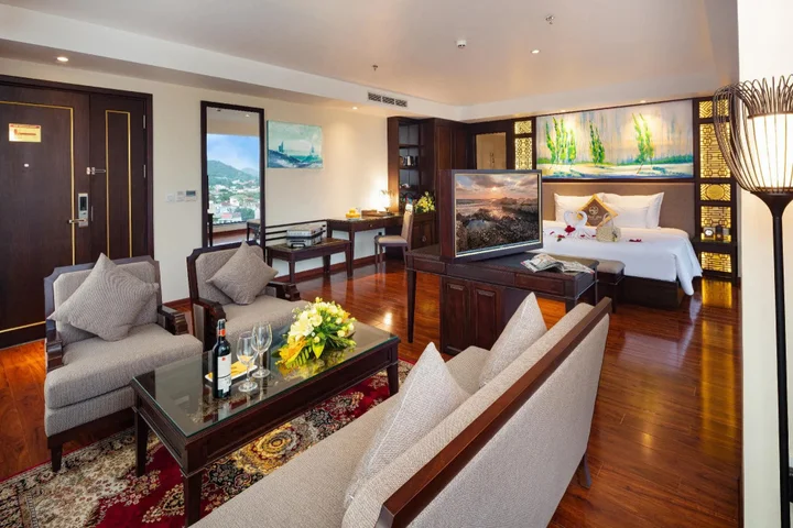 Хюэ: Thanh Lich Royal Boutique Hotel