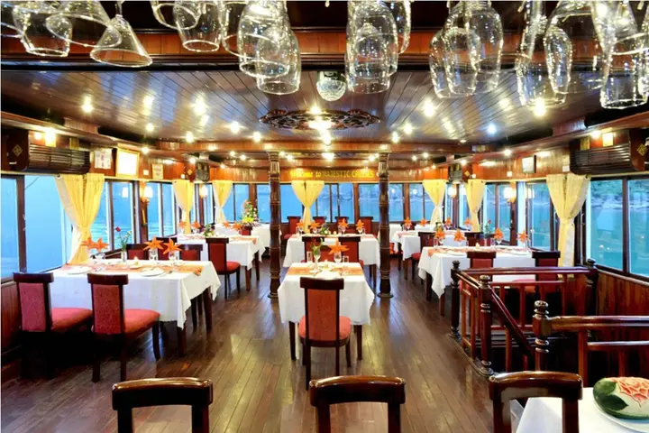 Халонг: Majestic Cruise