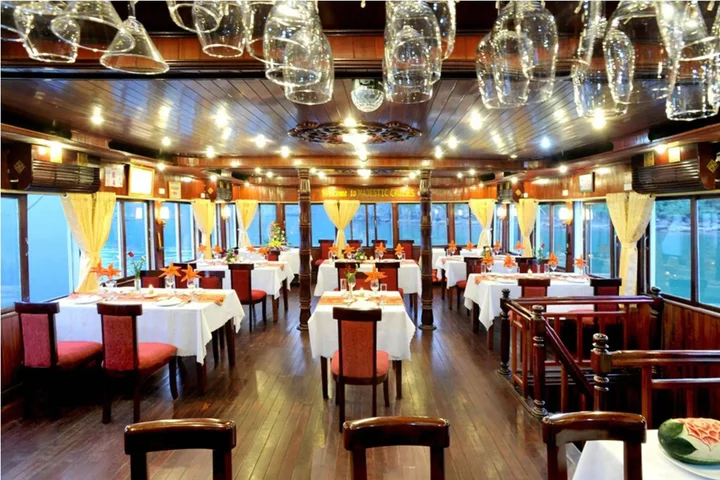 Халонг: Majestic Cruise