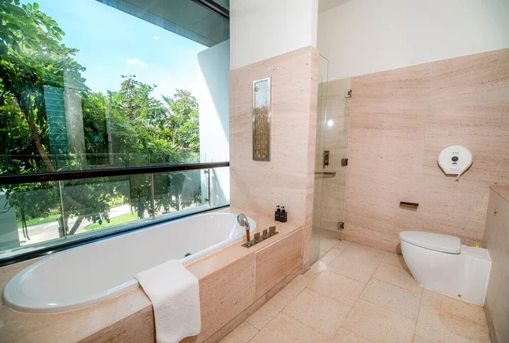 Дананг: Beachfront Villa Danang Beach