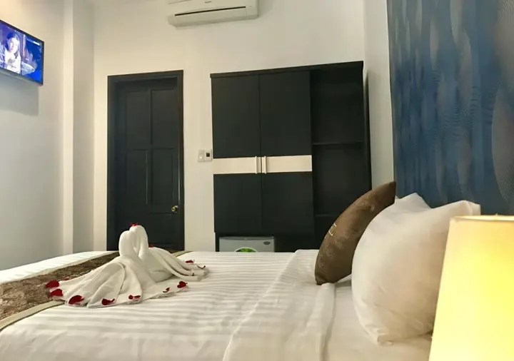 Хюэ: Laurel Hotel Hue