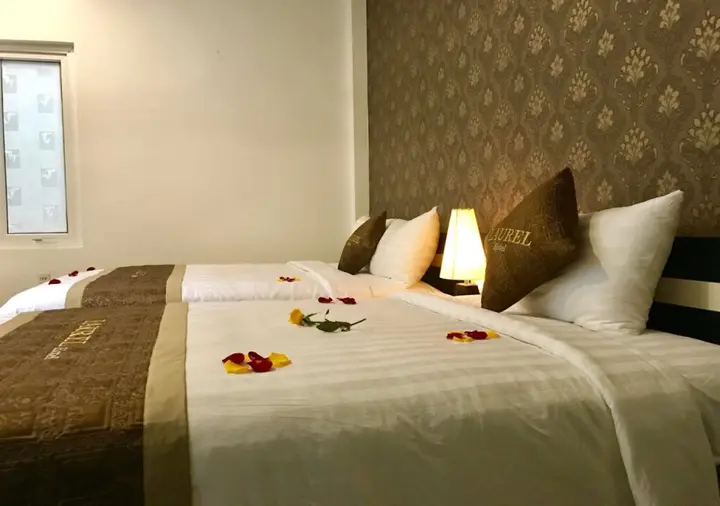 Хюэ: Laurel Hotel Hue