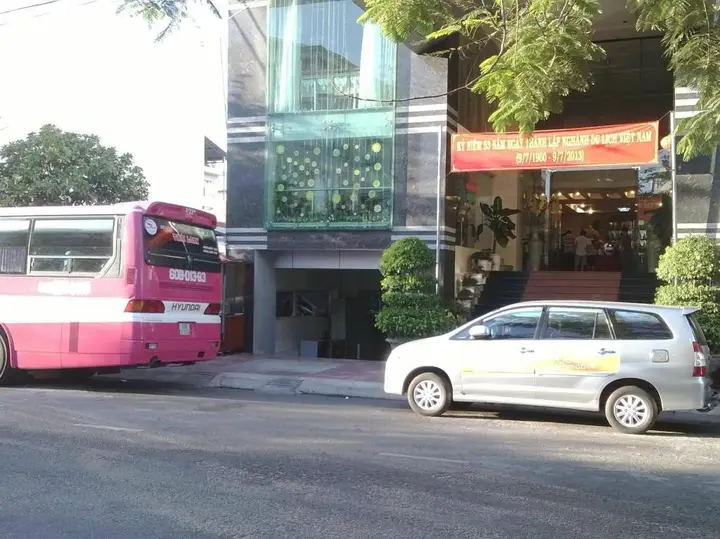 Hoang Yen Canary Hotel — фото 1