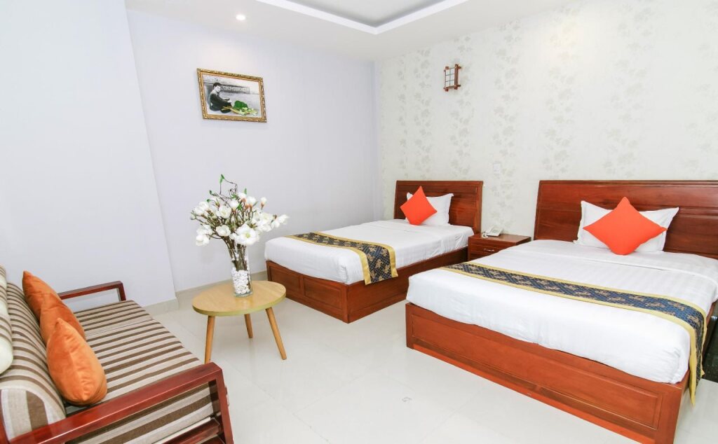 Тхузаумот: Long Bao Chau Hotel
