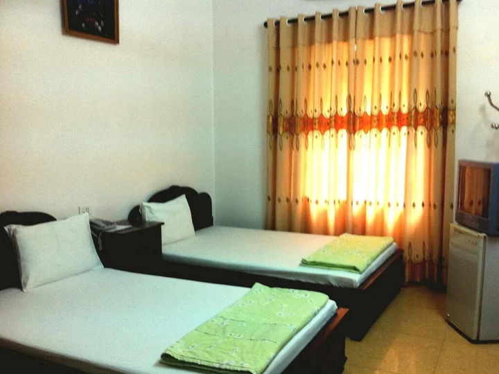 Халонг: Van Nam Hotel