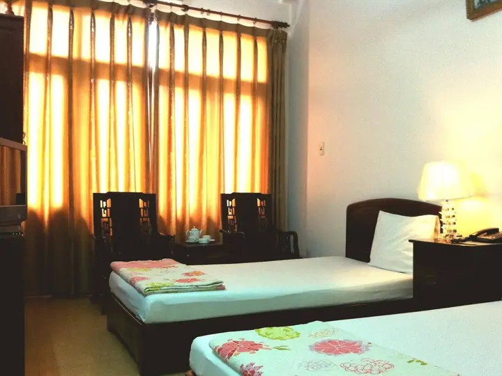 Халонг: Van Nam Hotel