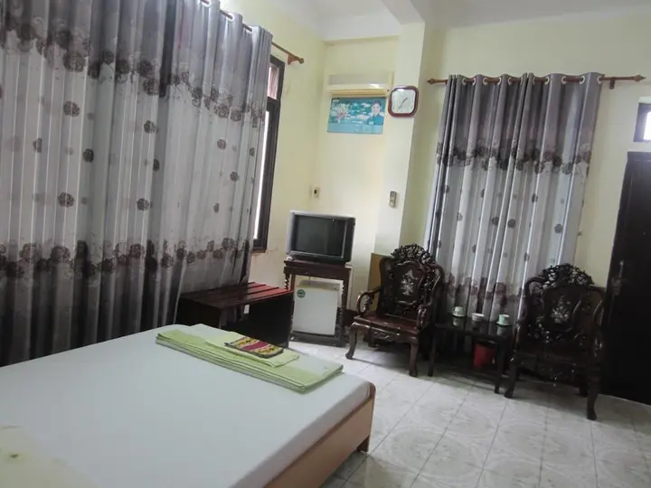 Халонг: Linh Dan Hotel