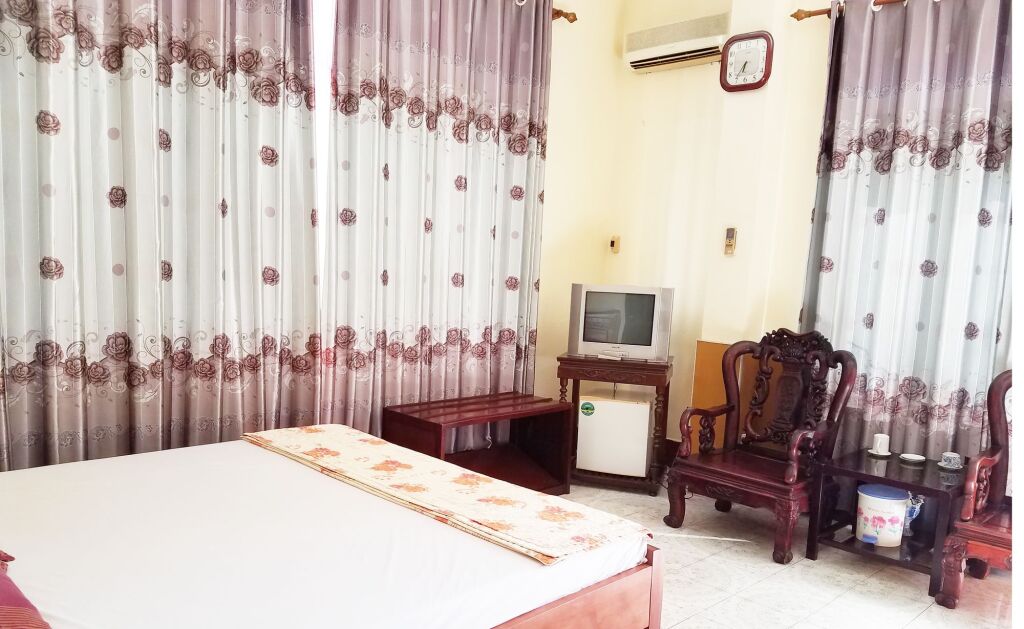 Халонг: Linh Dan Hotel