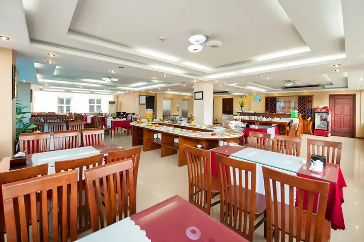 Дананг: Truong Son Tung 1