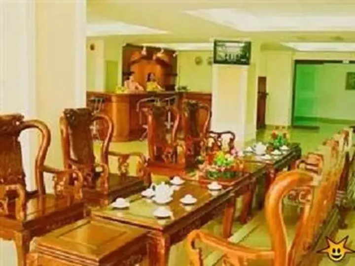 Митхо: Nha Khach Tien Giang