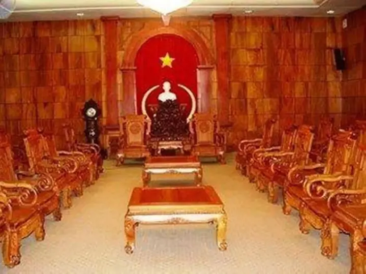 Митхо: Nha Khach Tien Giang