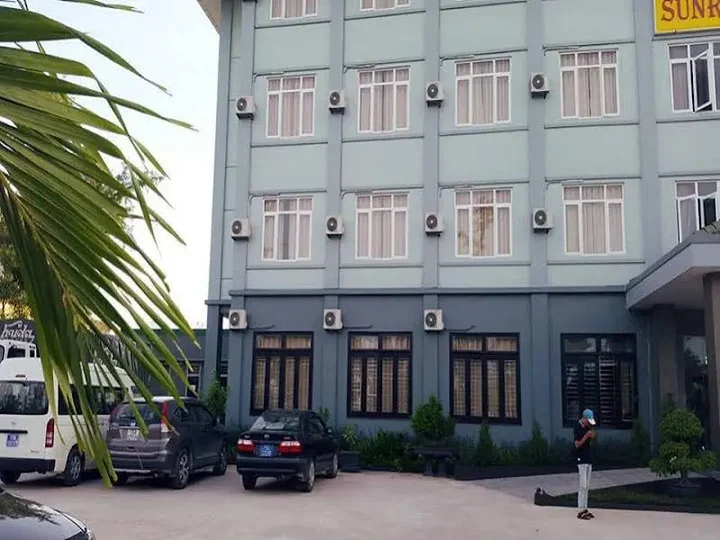 Донгхой: Sunrise Hotel