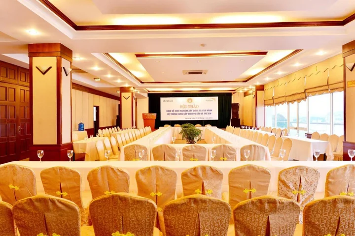 Халонг: Cong Doan Ha Long Hotel