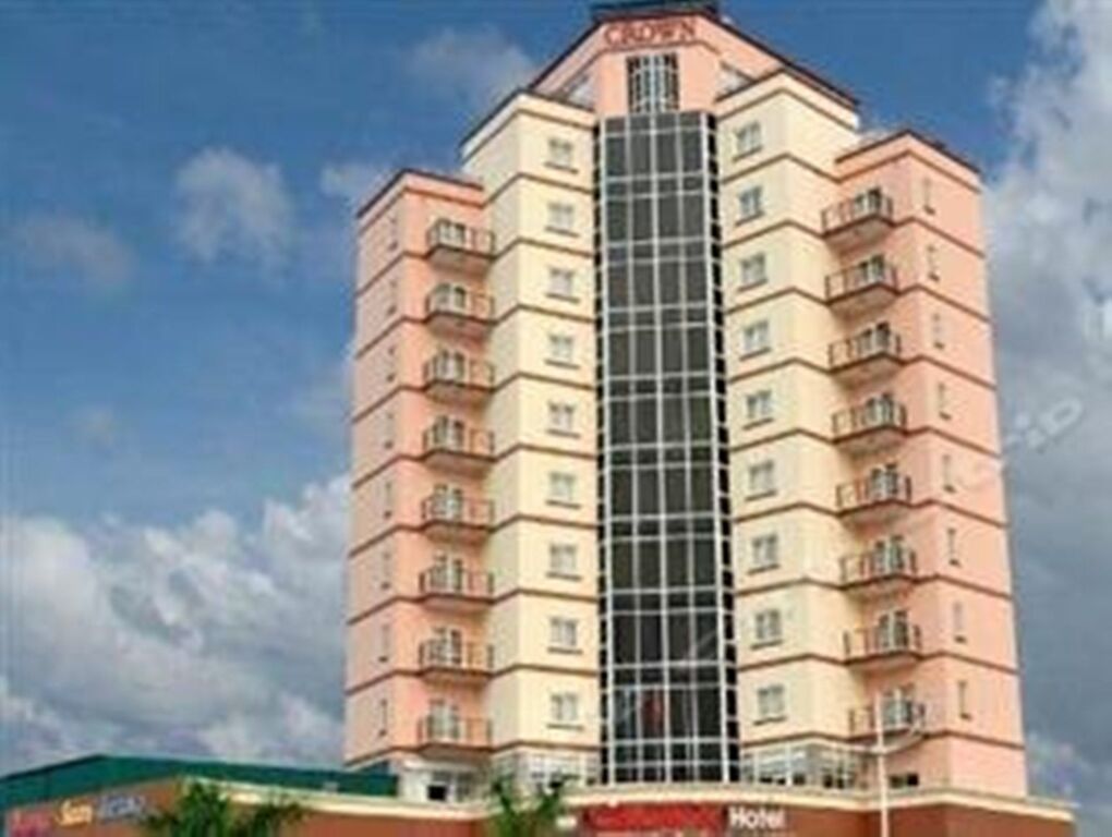 Халонг: Crown Hotel