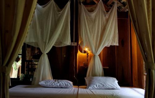 Маи-Чау: Minh Tho Stilt House