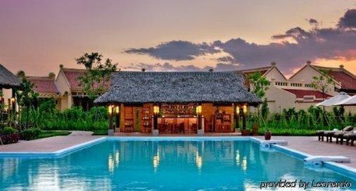 Зявьен: Van Long Resort