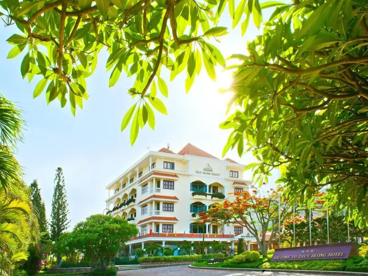 Датдо: Tran Chau Beach & Resort