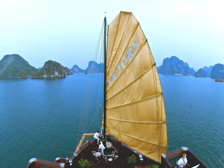 Халонг: Halong Victory Cruise