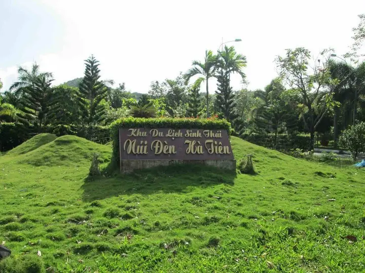Хатин: Nui Den Resort