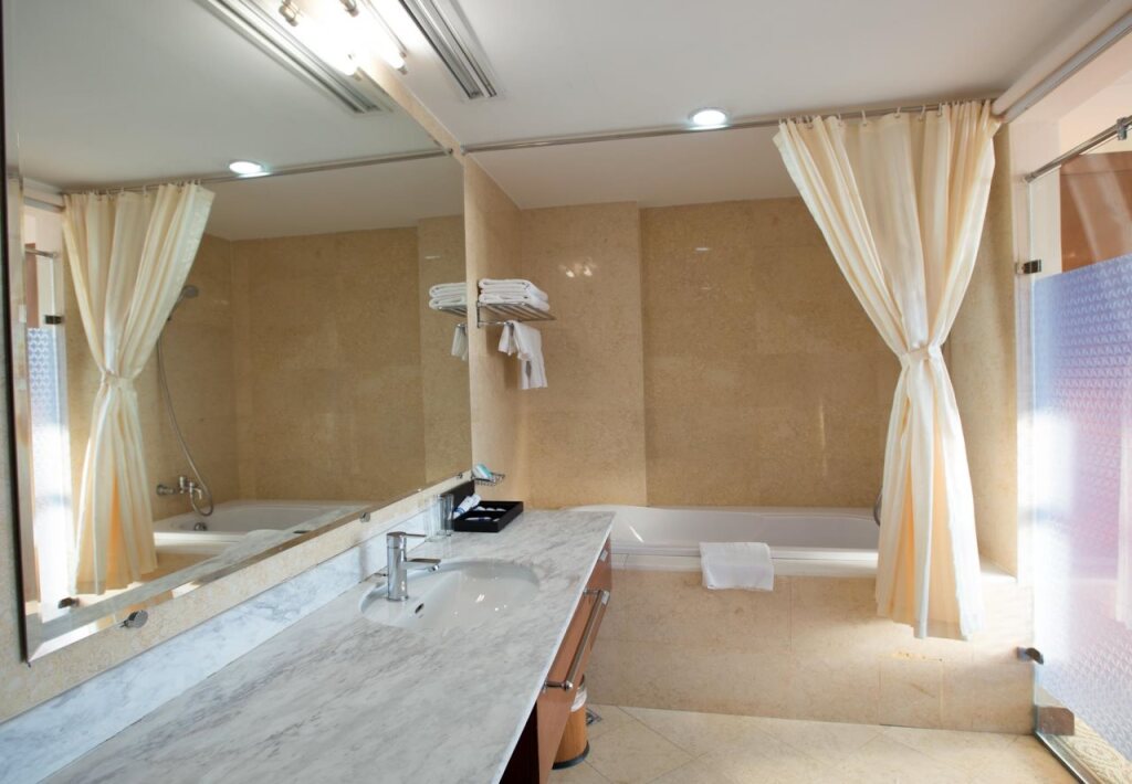 Lam Kinh Hotel — фото 1