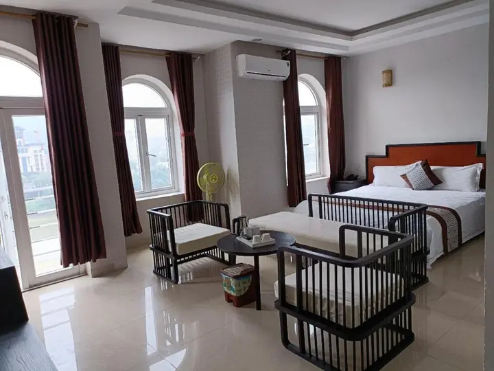 Лаокай: Song Hong View Hotel