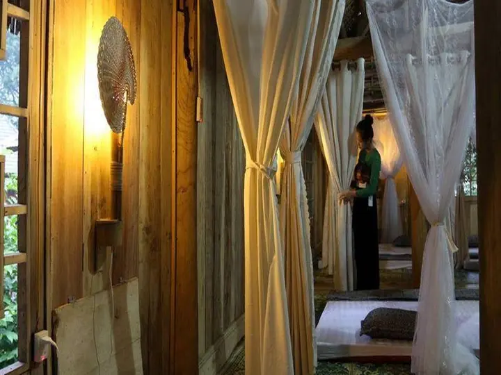 Маи-Чау: Hoa Ban Stilt House