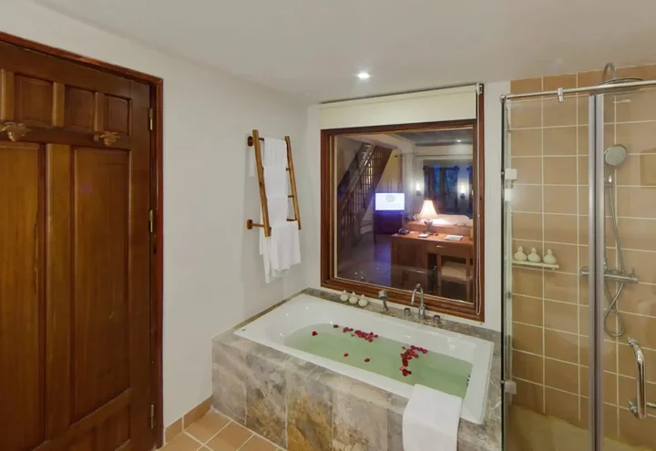 Зявьен: Emeralda Resort Ninh Binh