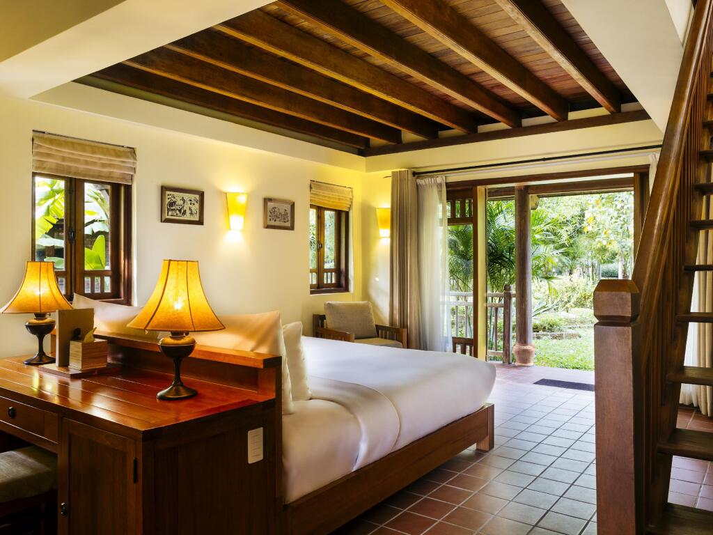 Зявьен: Emeralda Resort Ninh Binh