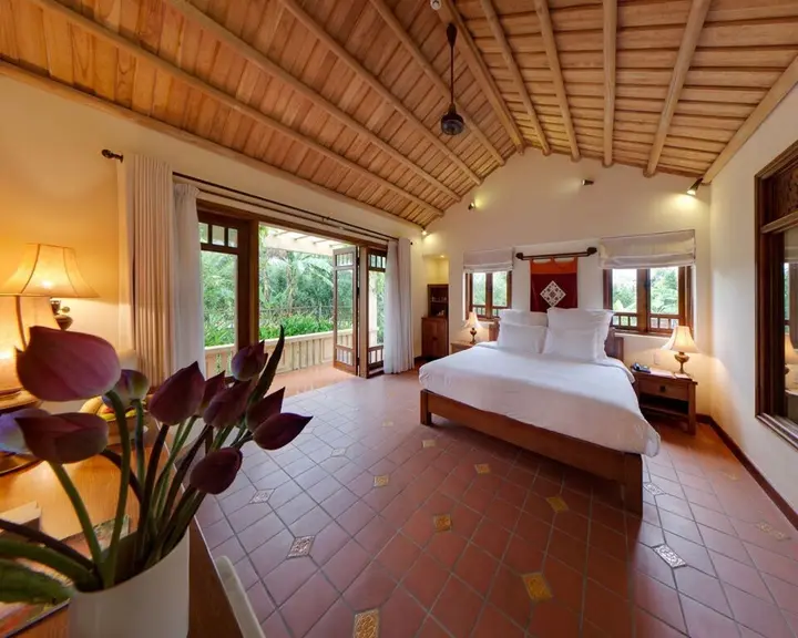 Зявьен: Emeralda Resort Ninh Binh