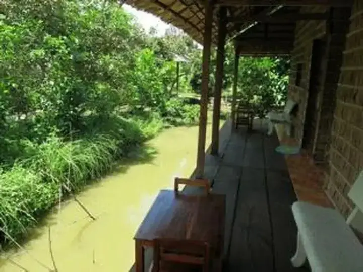 Кантхо: River Side Cottage