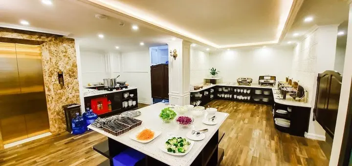 Халонг: Ngoc Lan Halong Hotel