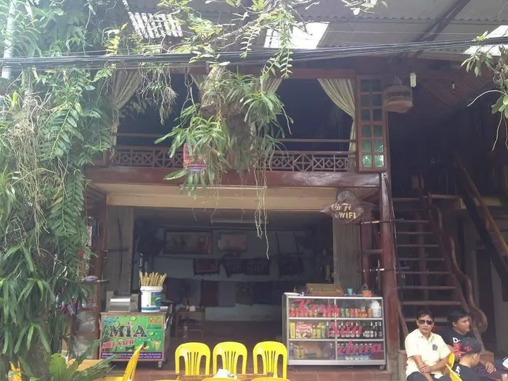 Маи-Чау: Stilt House No 5