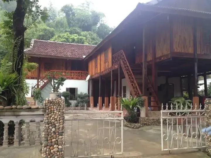 Маи-Чау: Sung Duan Stilt House