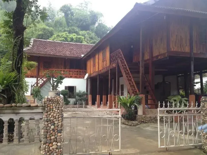 Маи-Чау: Sung Duan Stilt House