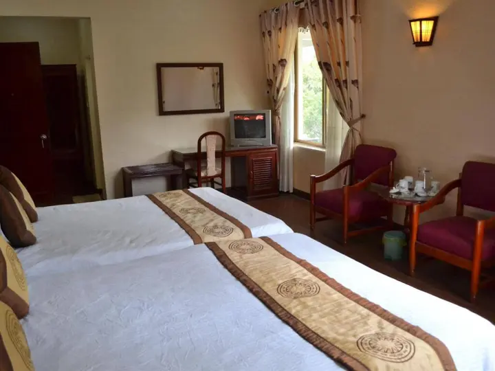 Халонг: Van Ly Hotel